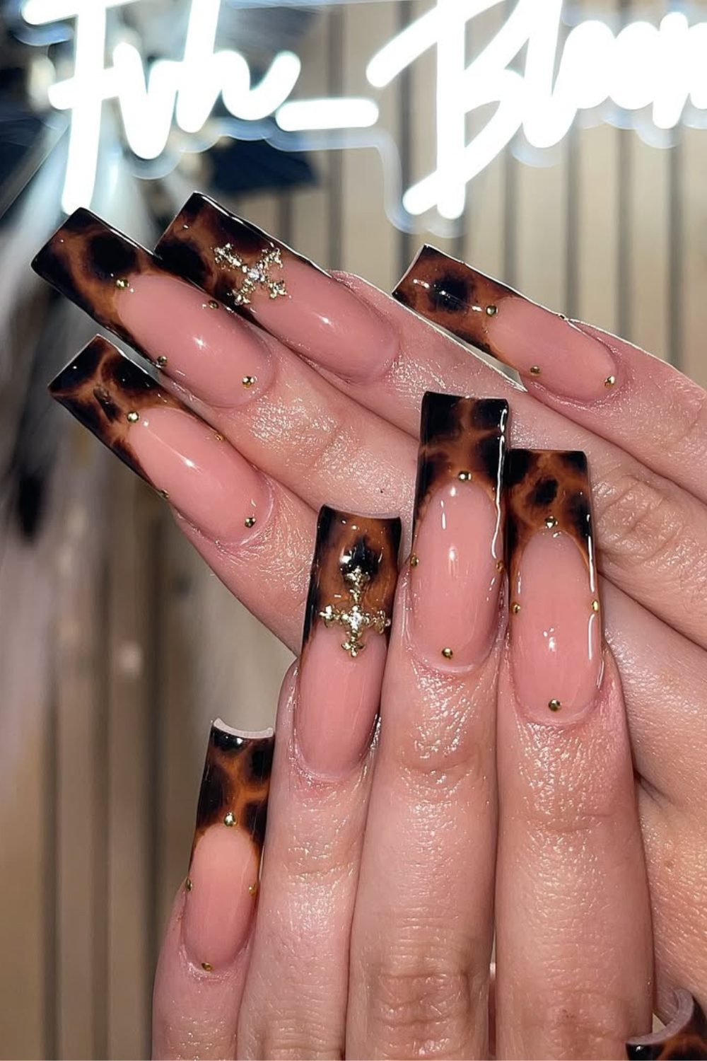 Tortoise Shell Elegance – Chic and Timeless Coffin Nails for spring