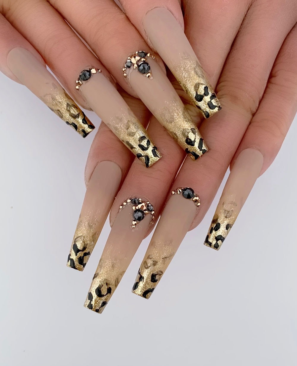 Classy Coffin Birthday Nails (30)