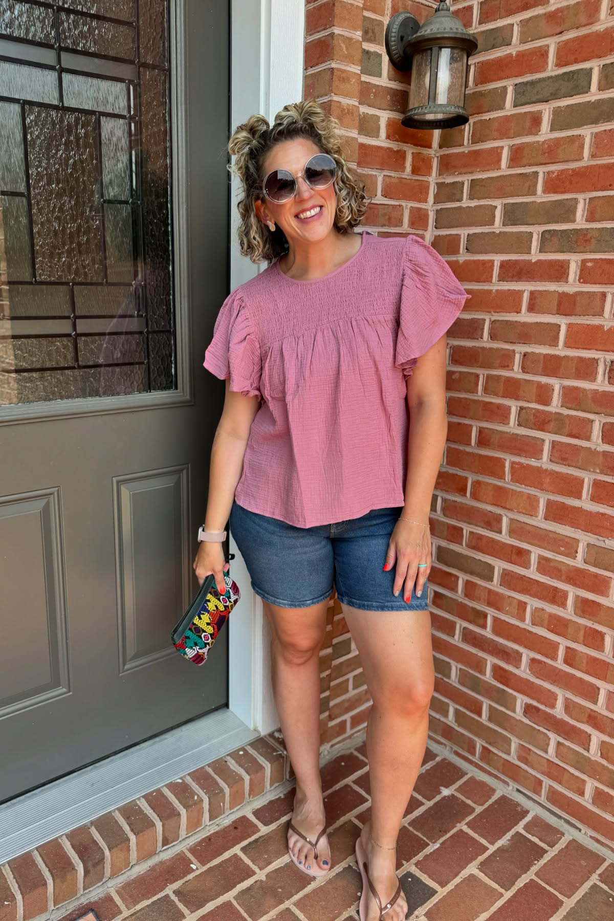 Classy Summer Outfit for Women Over 40 - 16