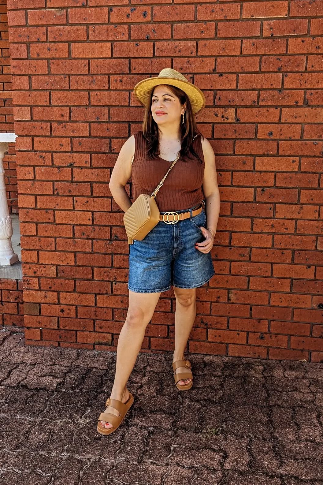 Classy Summer Outfit for Women Over 40 - 6