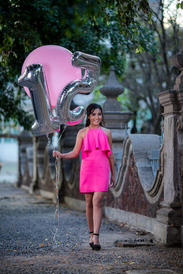 50+ Fun & Creative 15th Birthday Party Ideas for Girls - Best Status ...