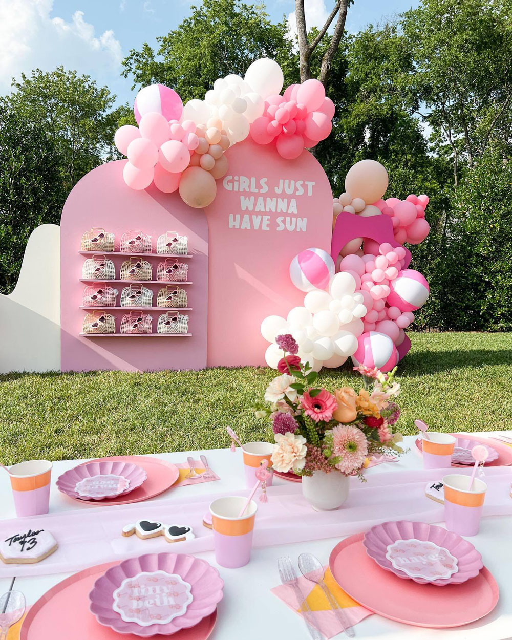 35+ Fun & Creative 13th Birthday Party Ideas for Girls - Best Status ...