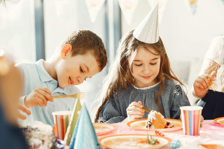 70+ Fun & Fabulous 5th Birthday Party Ideas for Girls - Best Status ...
