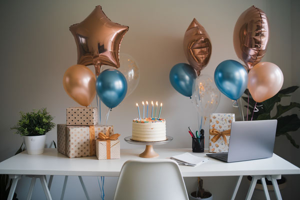 How to Plan a Birthday for a Co-Worker Without Awkwardness (20 Ideas)